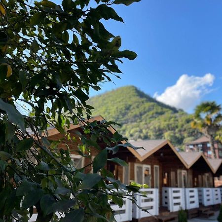 Гостевой Комплекс Парус Hotel New Athos Exterior photo